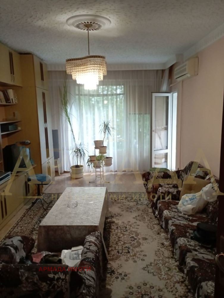 En venta  2 dormitorios Plovdiv , Kyuchuk Parizh , 88 metros cuadrados | 11258011