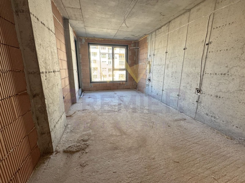 Till salu  2 sovrum Sofia , Mladost 4 , 147 kvm | 40748408 - bild [4]