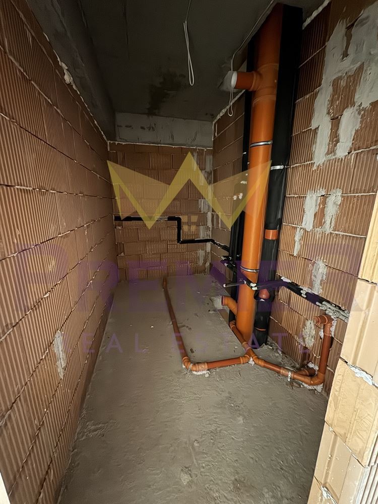 Till salu  2 sovrum Sofia , Mladost 4 , 147 kvm | 40748408 - bild [8]