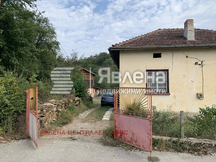 Продава КЪЩА, с. Равнище, област София област, снимка 5 - Къщи - 56320350