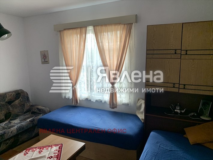 Продава КЪЩА, с. Равнище, област София област, снимка 7 - Къщи - 56320350