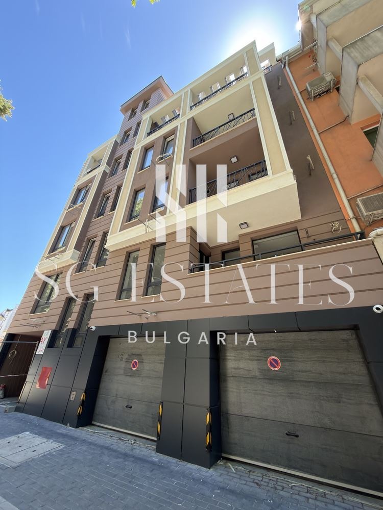 Продава ГАРАЖ, ПАРКОМЯСТО, гр. Пловдив, Кършияка