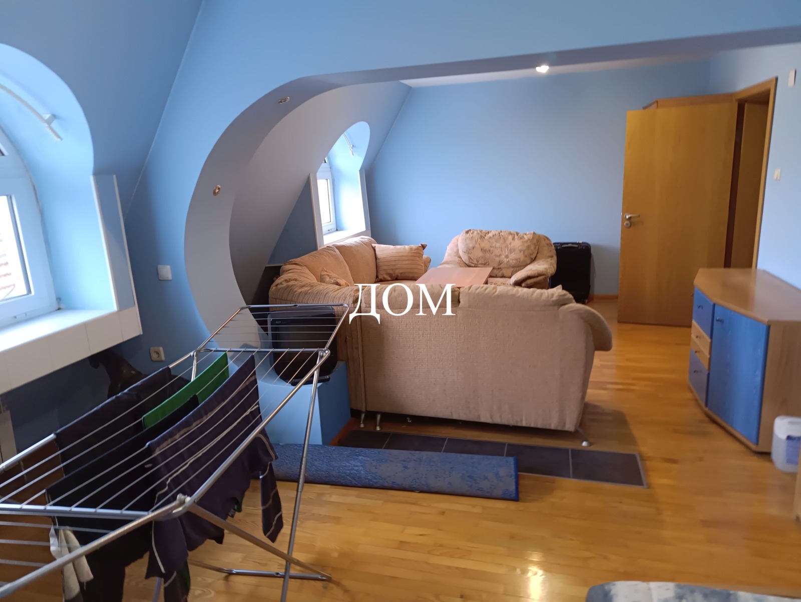 Продава ЕТАЖ ОТ КЪЩА, гр. Шумен, Център, снимка 2 - Етаж от къща - 50315141