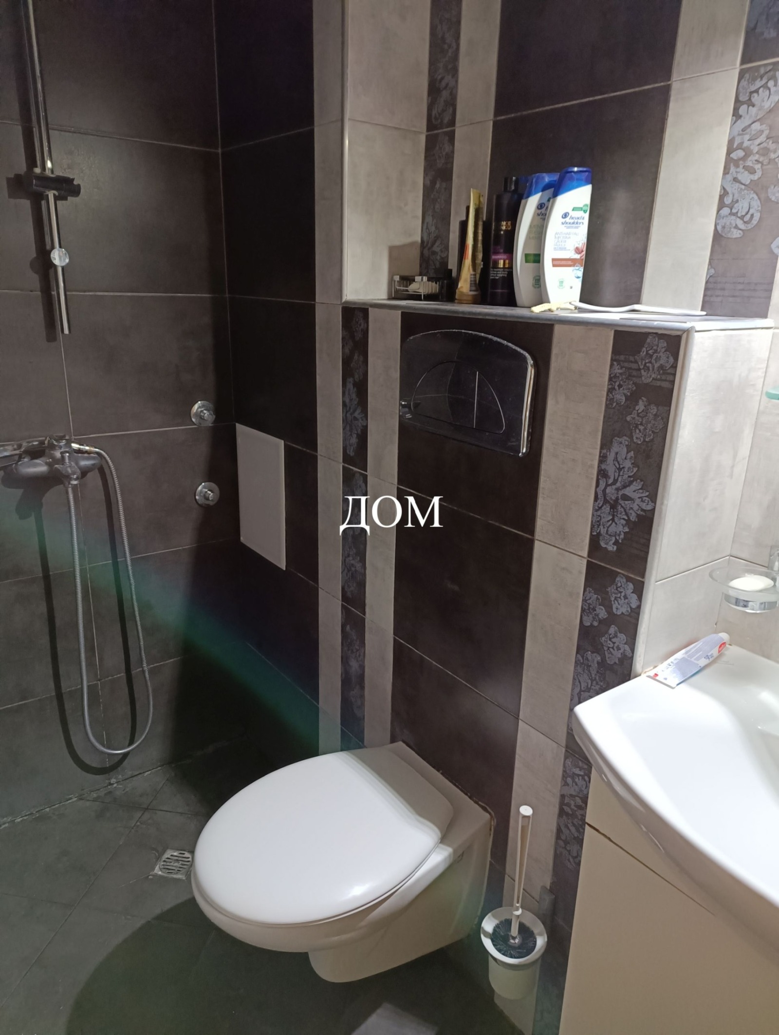 Продава ЕТАЖ ОТ КЪЩА, гр. Шумен, Център, снимка 6 - Етаж от къща - 50315141