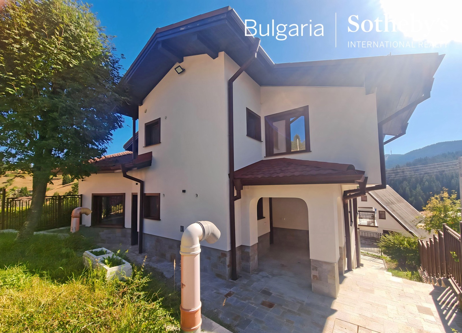 Продава КЪЩА, к.к. Пампорово, област Смолян, снимка 2 - Къщи - 43515950