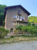 Продава КЪЩА, област София, с. Томпсън • 90000 € • 38289784 — Holmes.bg