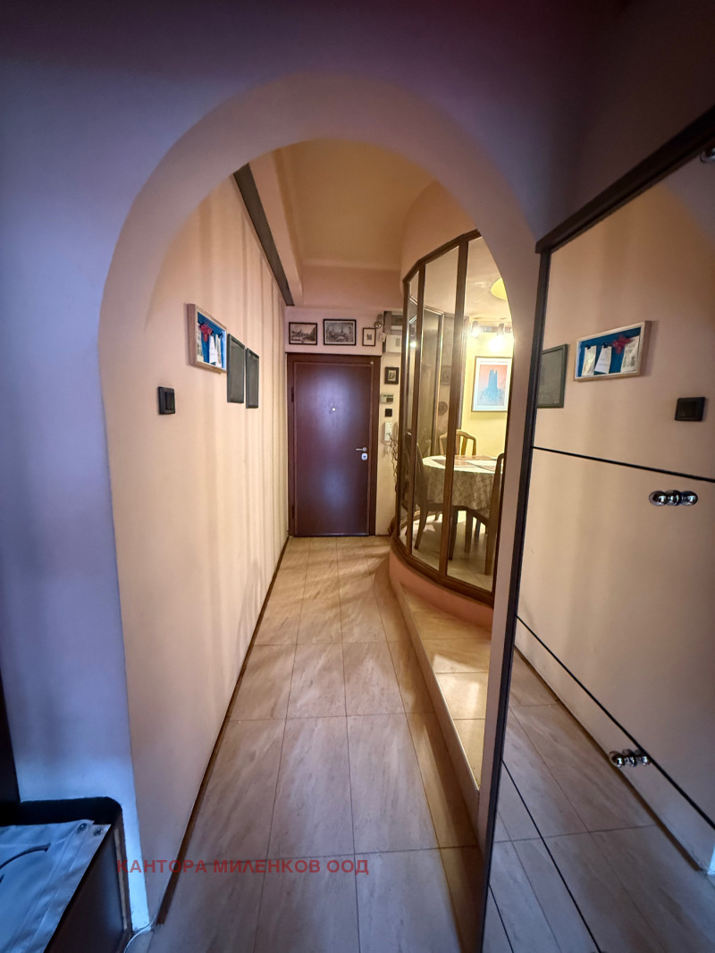 Продава  3-стаен град София , Център , 99 кв.м | 65023197 - изображение [15]