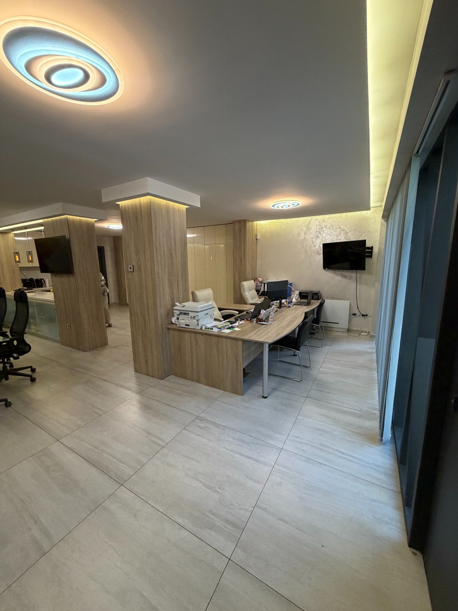 Продава ОФИС, гр. София, Център, снимка 3 - Офиси - 56414062
