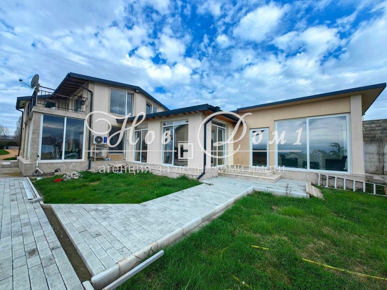 Продава КЪЩА, гр. Варна, м-т Прибой