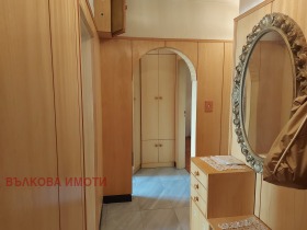 2 chambres Tri tchoutchoura - sever, Stara Zagora 2