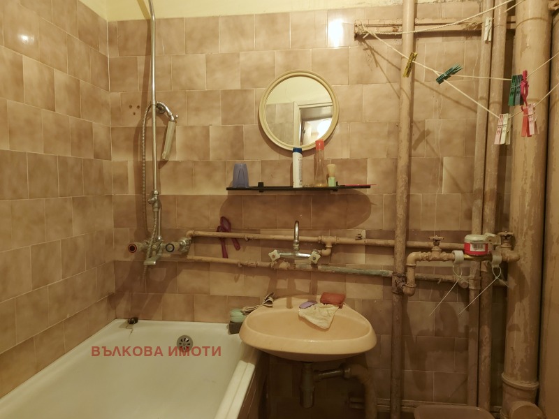 Te koop  2 slaapkamers Stara Zagora , Tri tsjutsjura - sever , 84 m² | 37389288 - afbeelding [16]