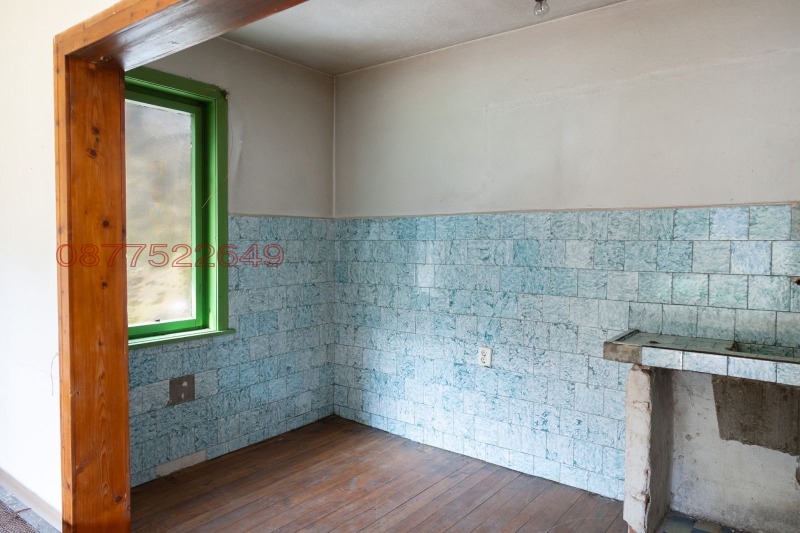 Продава КЪЩА, гр. Априлци, област Ловеч, снимка 10 - Къщи - 52785549