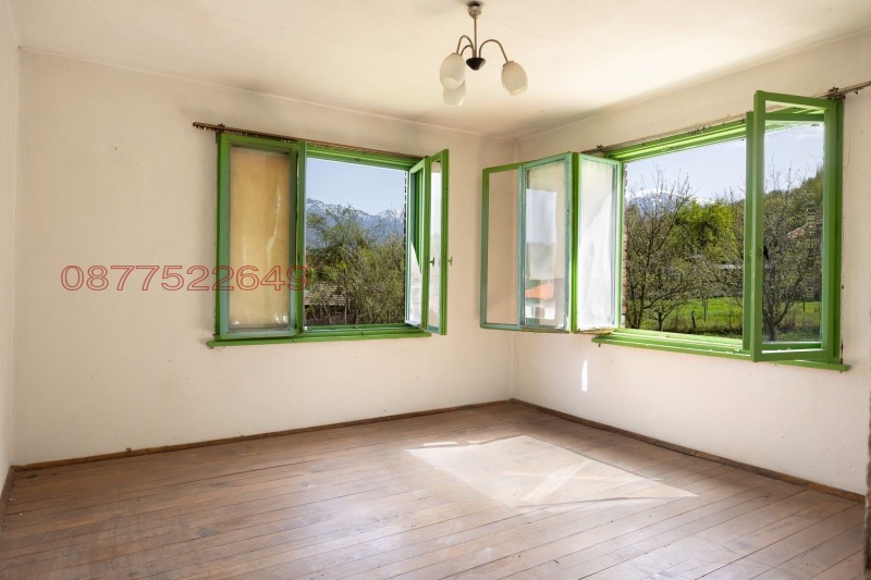 Продава КЪЩА, гр. Априлци, област Ловеч, снимка 8 - Къщи - 52785549