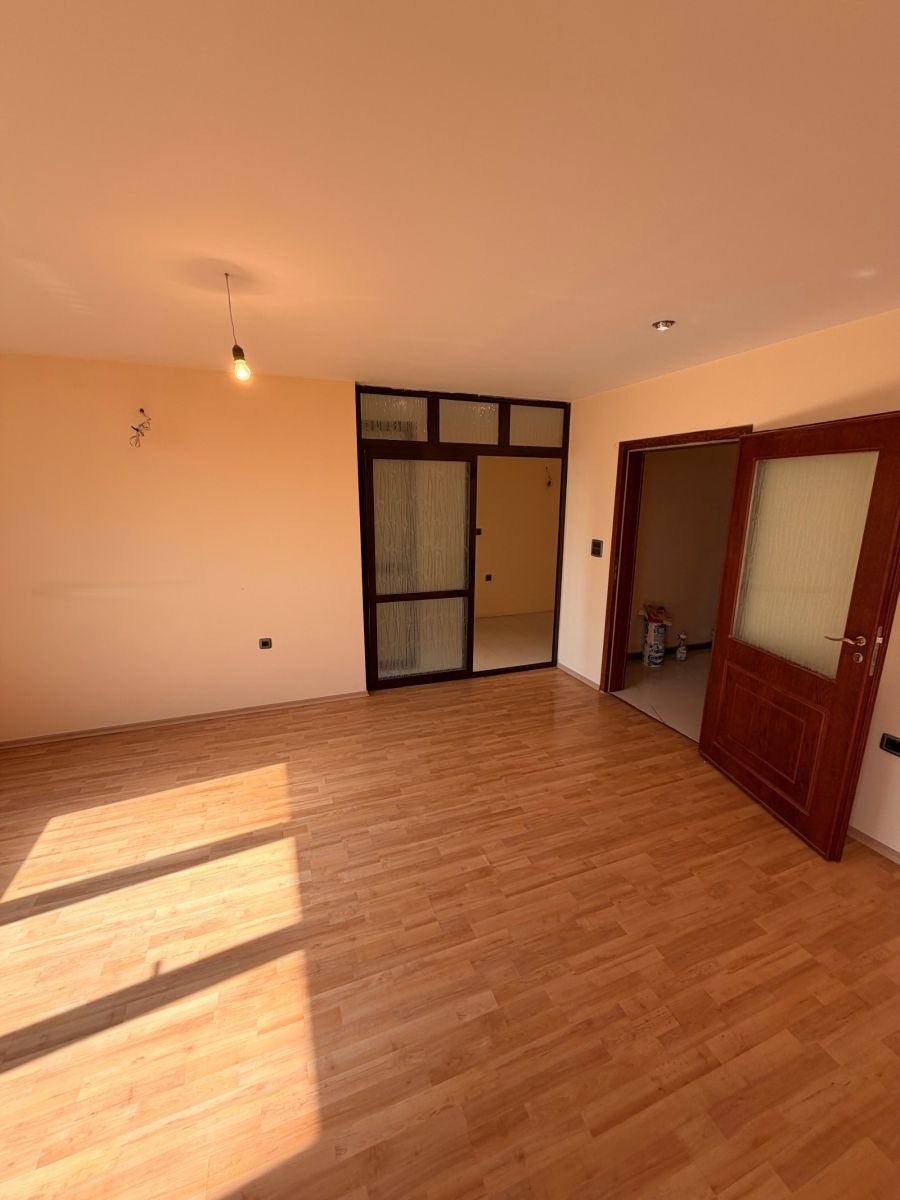Продава МНОГОСТАЕН, гр. Варна, ХЕИ, снимка 6 - Апартаменти - 56724168