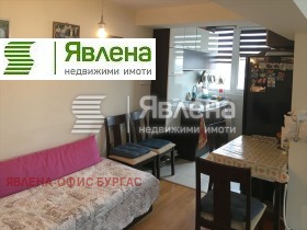 1 dormitorio Vazrazhdane, Burgas 6