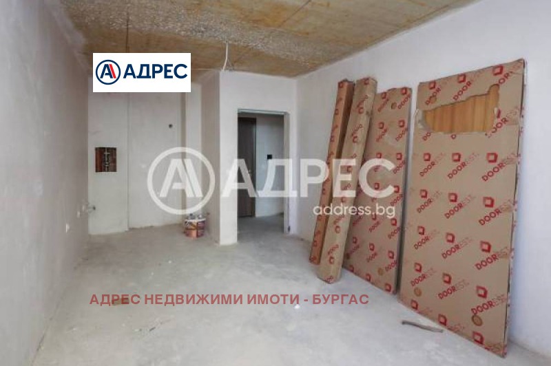 Продава 2-СТАЕН, гр. Бургас, Изгрев, снимка 2 - Aпартаменти - 48785474