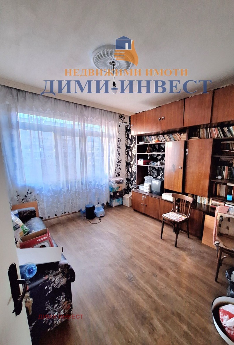 Продава 3-СТАЕН, гр. Добрич, Градска болница, снимка 3 - Апартаменти - 53592597