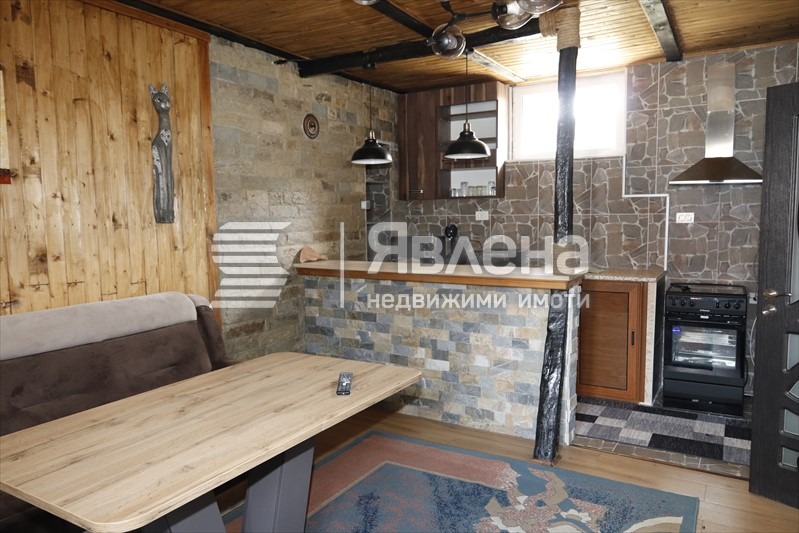 Продава КЪЩА, с. Свежен, област Пловдив, снимка 7 - Къщи - 55591869
