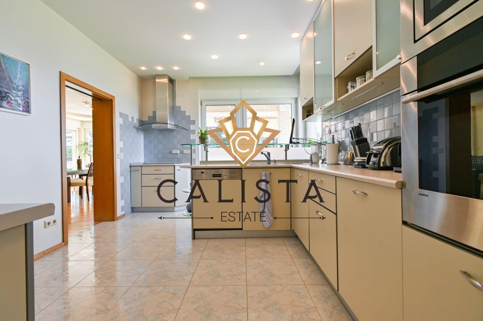 Продава КЪЩА, гр. София, Горна баня, снимка 13 - Къщи - 54065836