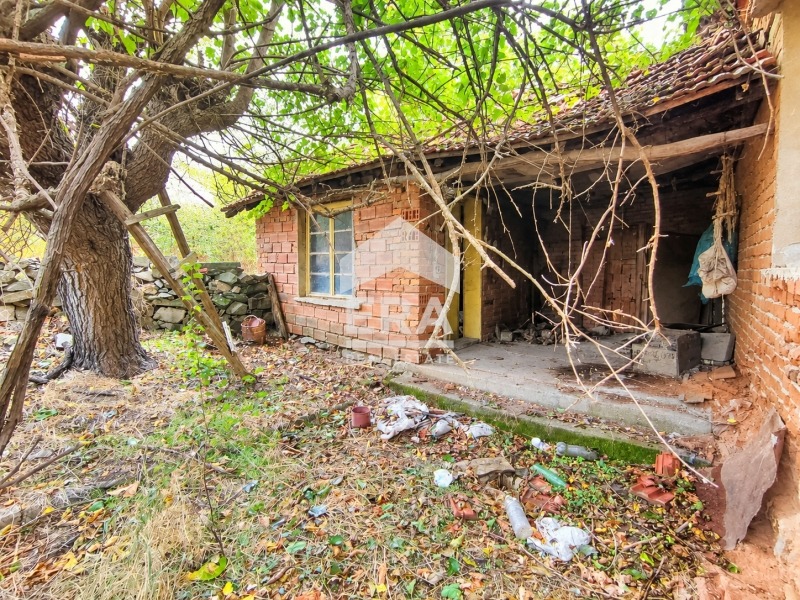 Продава КЪЩА, с. Динево, област Хасково, снимка 5 - Къщи - 56294744
