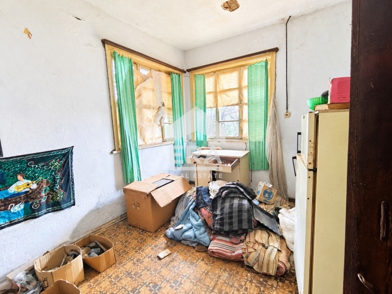 Продава КЪЩА, с. Динево, област Хасково, снимка 9 - Къщи - 56294744