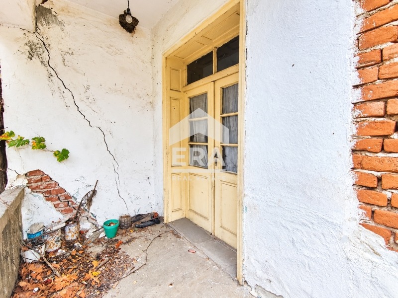 Продава КЪЩА, с. Динево, област Хасково, снимка 11 - Къщи - 56294744
