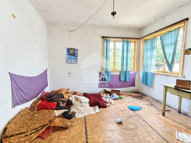 Продава КЪЩА, с. Динево, област Хасково, снимка 8 - Къщи - 56294744