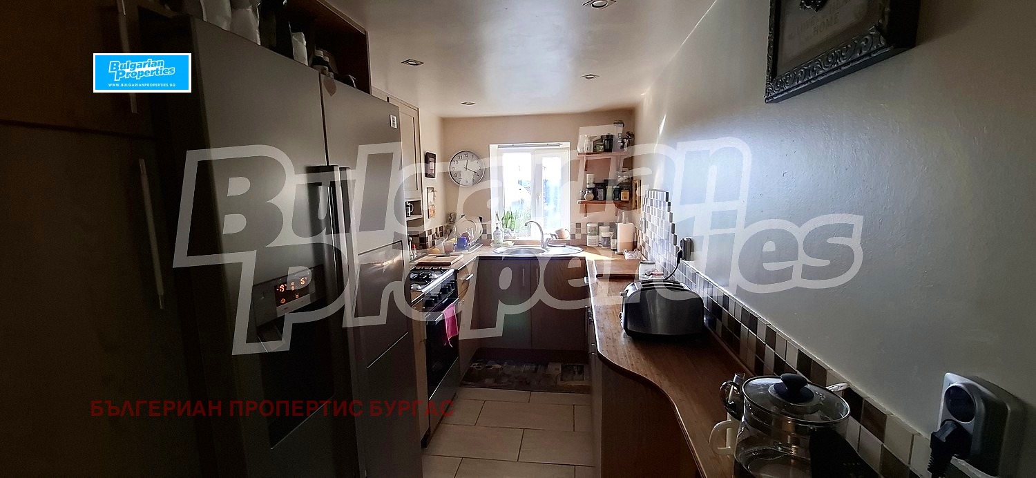 Продава КЪЩА, с. Светлина, област Бургас, снимка 11 - Къщи - 56109187