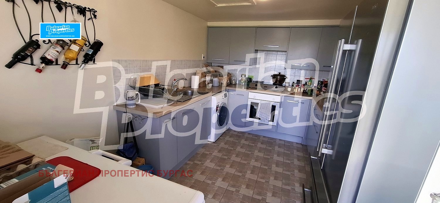 Продава КЪЩА, с. Светлина, област Бургас, снимка 6 - Къщи - 56109187