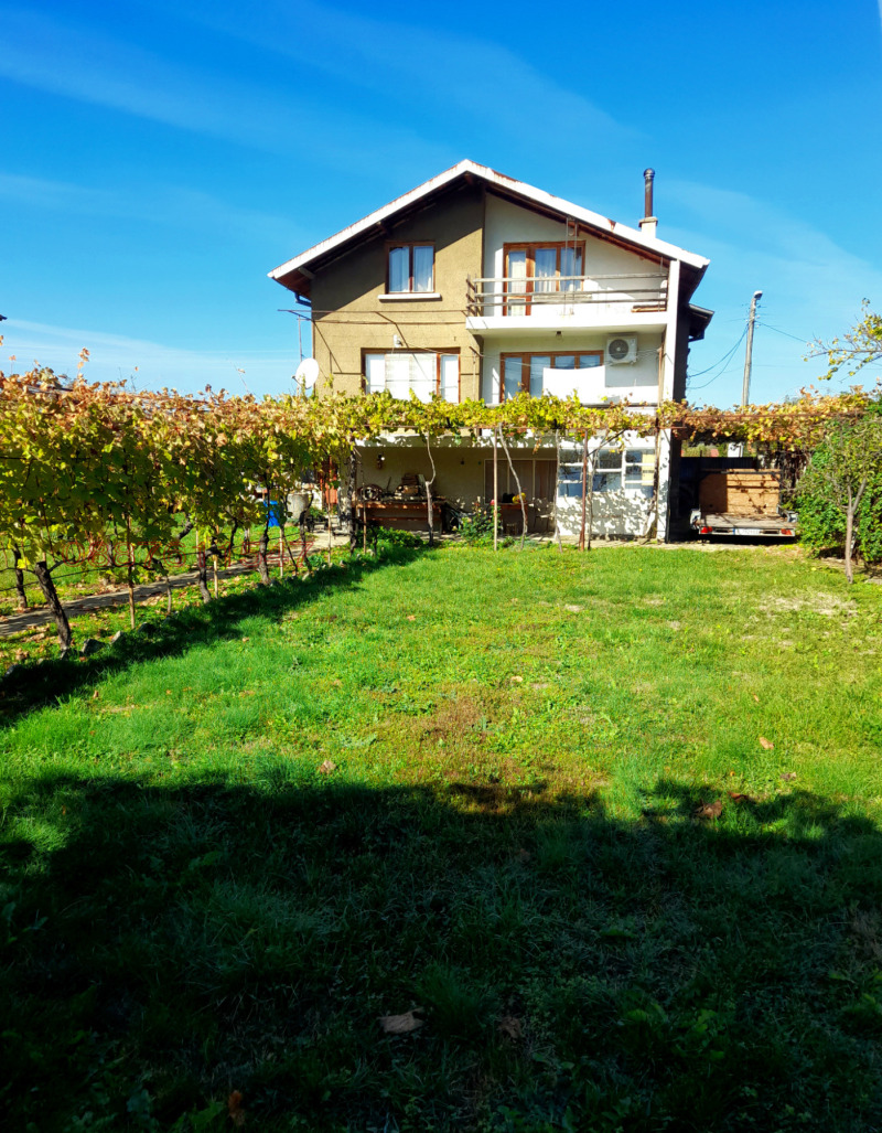 Продава КЪЩА в област Кюстендил, с. Стоб - 207 кв.м / 280 000 € » 547 632.40 лв.