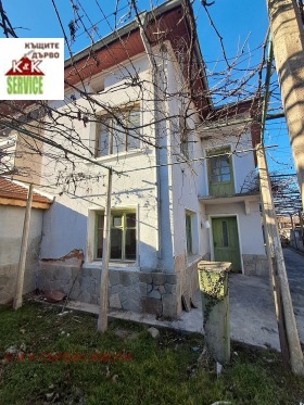 Hus Karavelovo, region Plovdiv 1