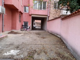 Garagem Oborichtche, Sofia 3