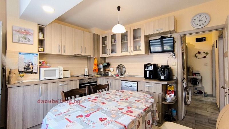 Продаја  1 спаваћа соба Русе , Вазраждане , 62 м2 | 76819099 - слика [2]