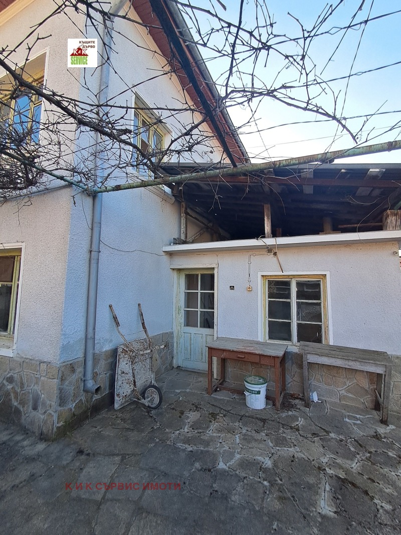 Продава КЪЩА, с. Каравелово, област Пловдив, снимка 2 - Къщи - 49275047