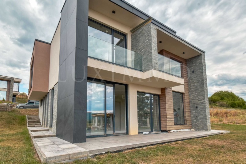 À vendre  Maison région Sofia , Godetch , 233 m² | 45924566