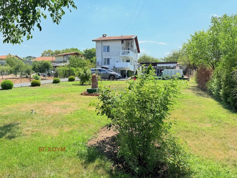 Продава КЪЩА, град Бургас, с. Изворище • 159000 € / 310976.97 лв. • 85744657 1