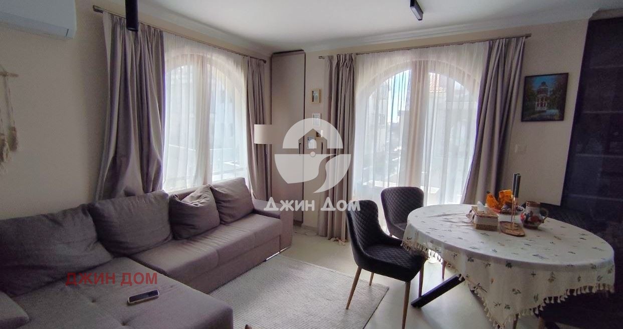 Продава 4-СТАЕН, с. Кошарица, област Бургас