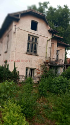 Casa Krushuna, regione Lovech