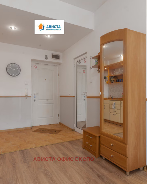 In vendita  Studio Sofia , Tsentar , 29 mq | 72441381 - Immagine [6]