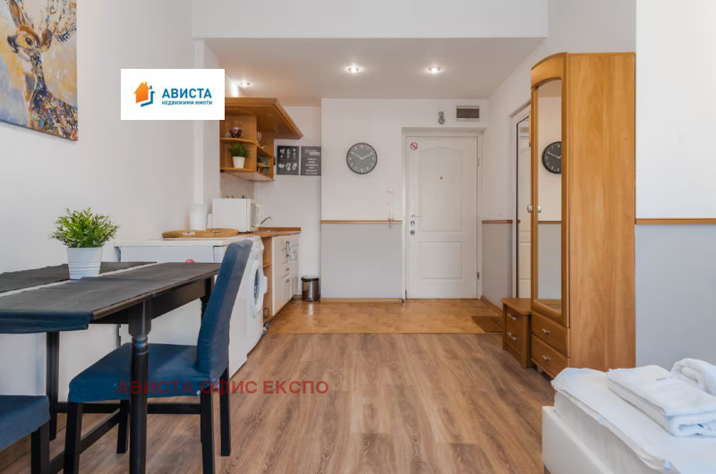 In vendita  Studio Sofia , Tsentar , 29 mq | 72441381 - Immagine [2]
