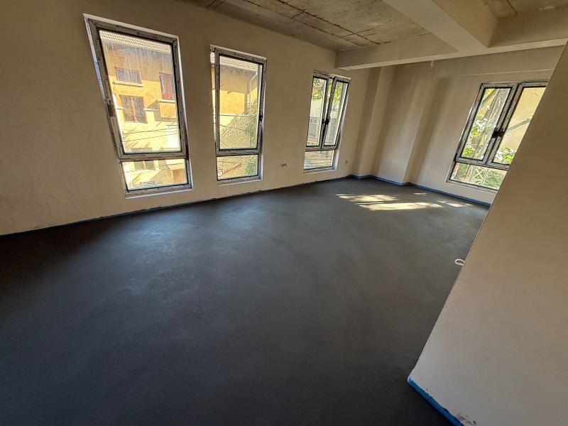 Продава  3-стаен град Перник , Център , 104 кв.м | 92734153 - изображение [13]