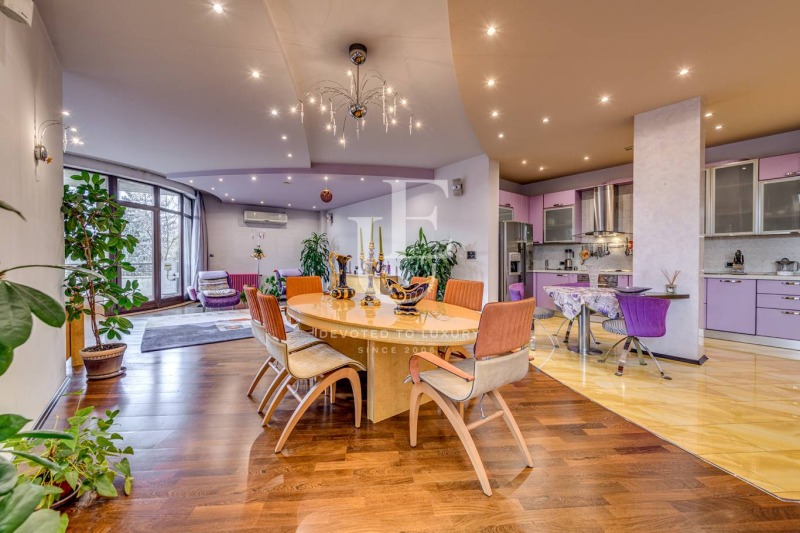 À venda  2 quartos Sofia , Lozenec , 234 m² | 97008425