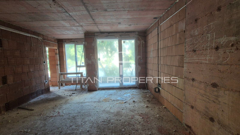 À venda  2 quartos Plovdiv , Kiutchuk Parij , 100 m² | 39067253