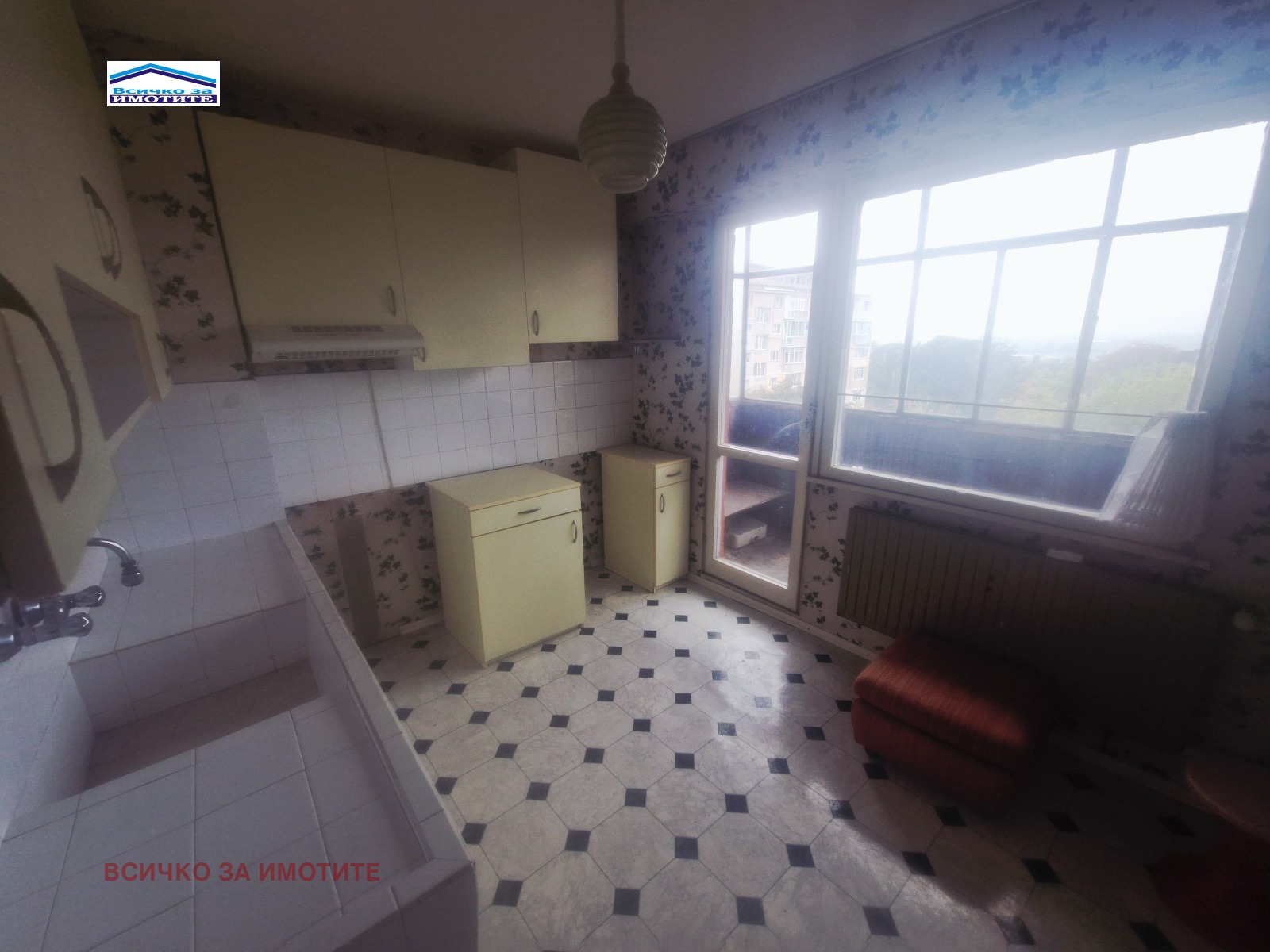 Продава 3-СТАЕН, гр. Русе, Възраждане, снимка 2 - Апартаменти - 56610832