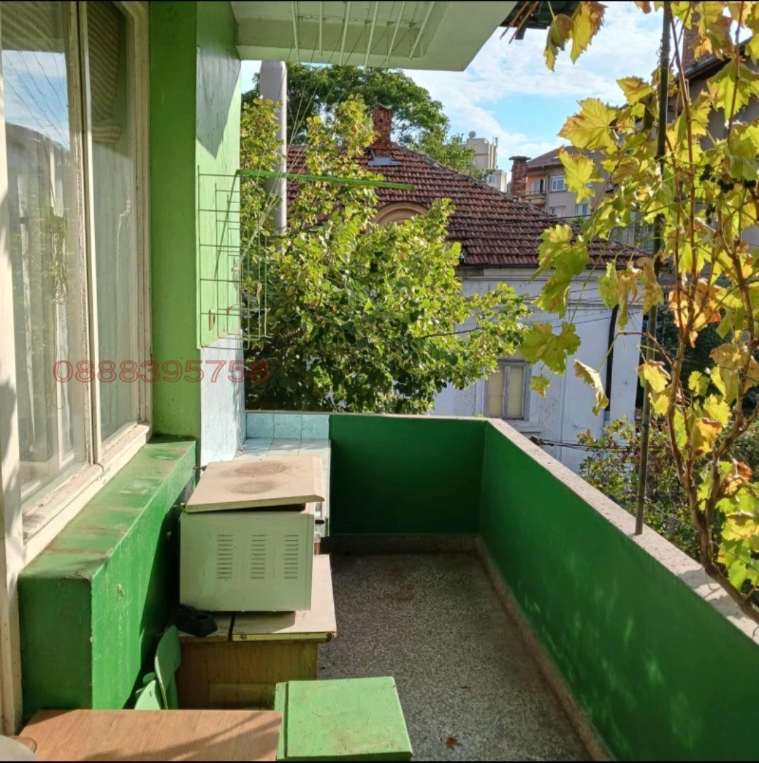 Продава ЕТАЖ ОТ КЪЩА, гр. Плевен, 9-ти квартал, снимка 6 - Етаж от къща - 54050953