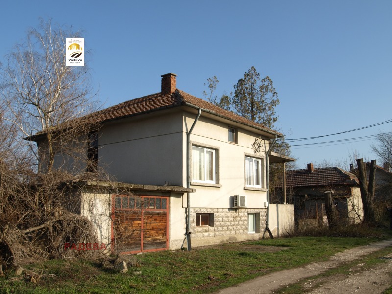 Продава КЪЩА в област Русе, с. Ряхово - 100 кв.м / 85 500 € » 167 223.47 лв., РАДЕВА