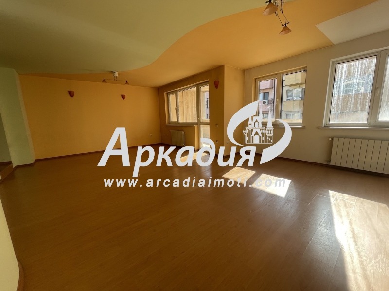 Продава КЪЩА, гр. Пловдив, Каменица 2, снимка 1 - Къщи - 47504075