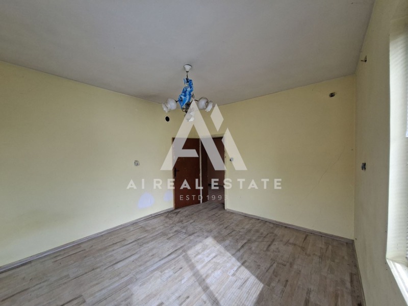 Продава  Къща област Плевен , гр. Долни Дъбник , 185 кв.м | 79700071 - изображение [8]