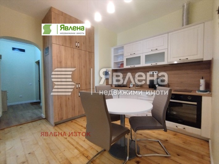 Na prodej  1 ložnice Sofia , Centar , 58 m2 | 51818403 - obraz [2]