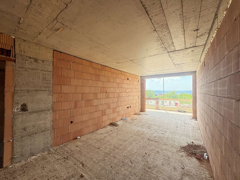 Na prodej  1 ložnice Varna , Vladislav Varnenčik 1 , 62 m2 | 55376714